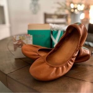 Tieks size 7. Chestnut.
